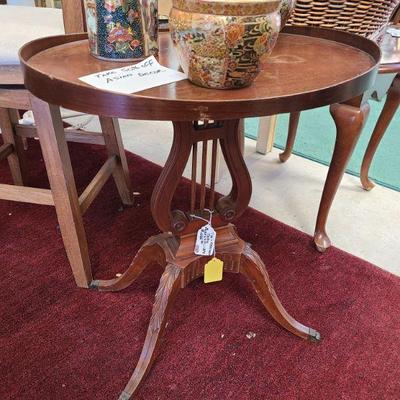 Music table