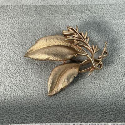 Sarah Coventry Brooch