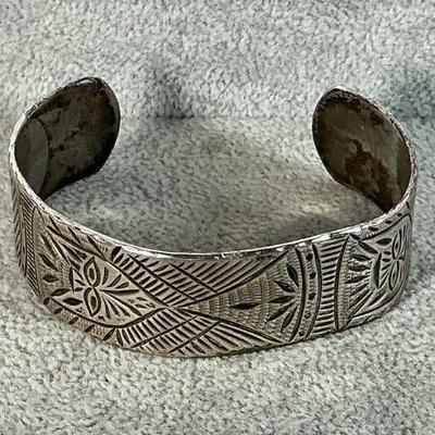 Antique Sterling Cuff - 1930 engraving