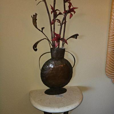 Table/Vase Austin Sculpture