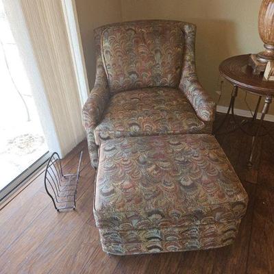 Chair With Ottoman