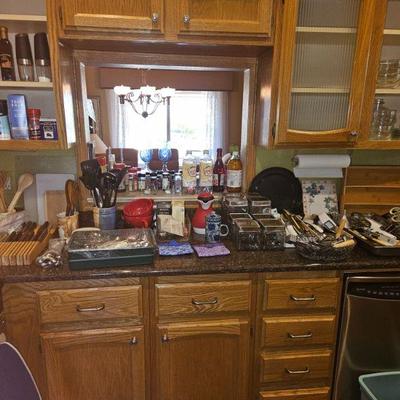 Glass/Dishware/Cooking Items