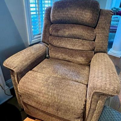 Catnapper massage lift chair 