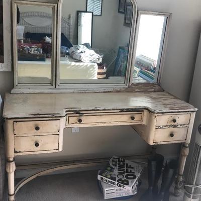 vanity @229
52 X 19 X 29"