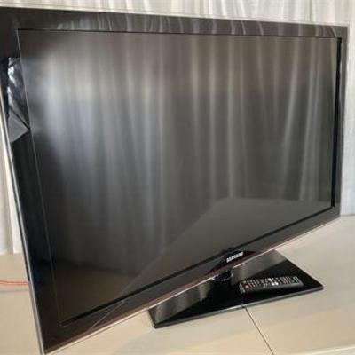 Lot 166  
SAMSUNG 46” TV HDMI