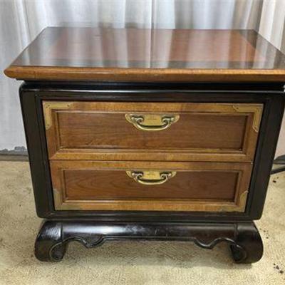 Lot 004  
Broyhill Premier Collection Nightstand