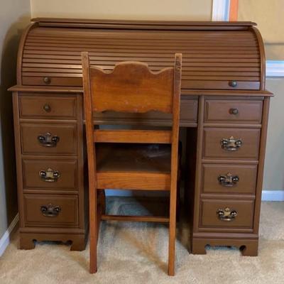 Vintage Rolltop Desk And Chair