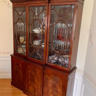 Henredon mahogany china cabinet