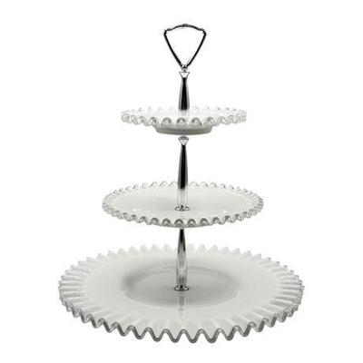 Lot 059 
Fenton Three-Tiered Tidbit Party Tray
