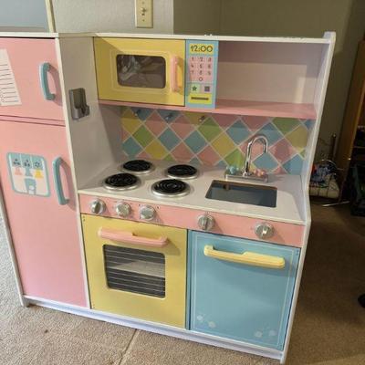 Kids play kitchen