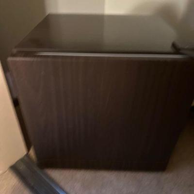 Small refrigerator 