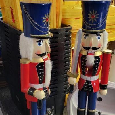 4Ft NutCrackers!