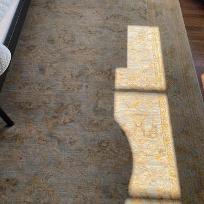BEAUTIFUL MACHINE MADE RUG 13'X14'