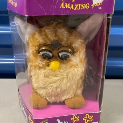 BAP081 - Furby By Tiger Electronics