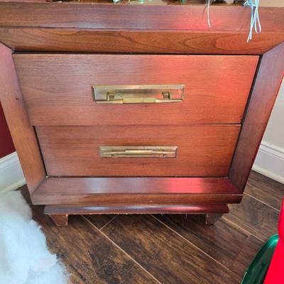 Kent Coffey 2 drawer