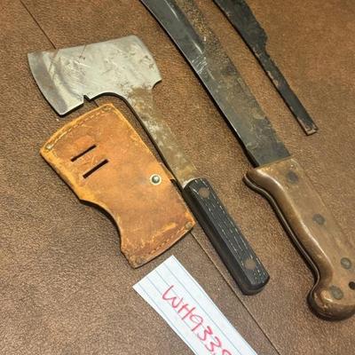 https://ctbids.com/estate-sale/33681/item/3766745/Vintage-Case-WW2-Pilot-Survival-Kit-Machete-Style-Knife-And-Hatchet