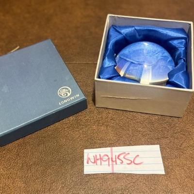 https://ctbids.com/estate-sale/33681/item/3766357/Longwin-Paperweight-And-Magnifier-Glass-Dome