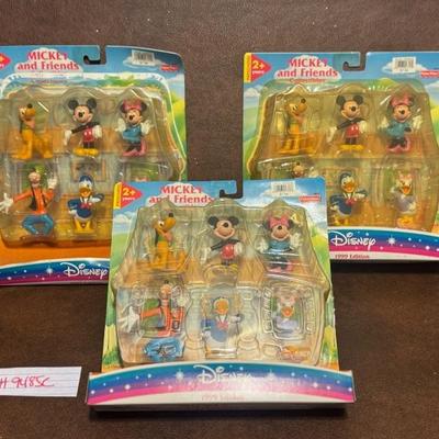 https://ctbids.com/estate-sale/33681/item/3766355/Vintage-1999-Mickey-And-Friends-Collectables