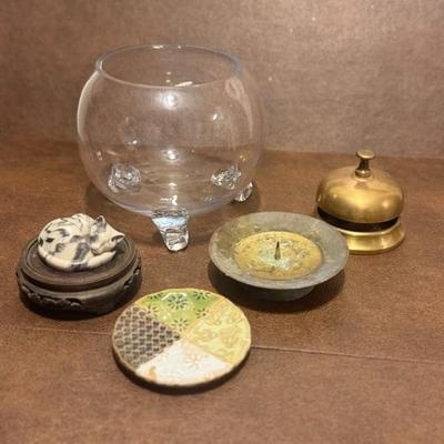 https://ctbids.com/estate-sale/33681/item/3767075/Brass-Bell-And-Candleholder-Marble-Cat-On-Stand-Crystal-Glass-Bowl