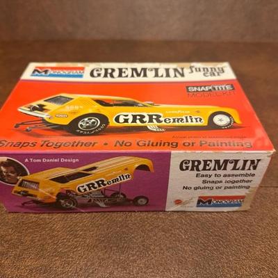 https://ctbids.com/estate-sale/33681/item/3767049/Monogram-Gremlin-Funny-Car-Model-Car-Snap-Together-Vintage-In-Box
