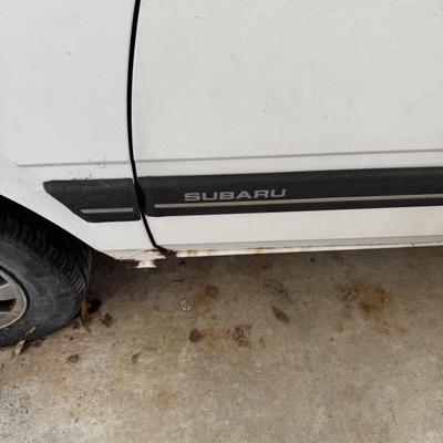 Waiting on title to arrive from owner. Vehicle will possibly not be in sale