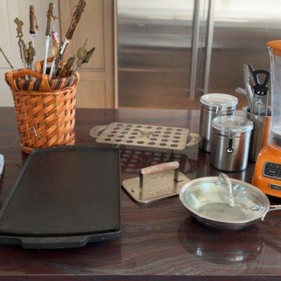 Kitchen Aid Blender, Pampered Chef Apple Core, Jet Boil, Griddle, Grill Press, Skewers, & More!
