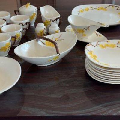 Vintage Golden Blossom Poppytail Dishes By Metlox (1953)
