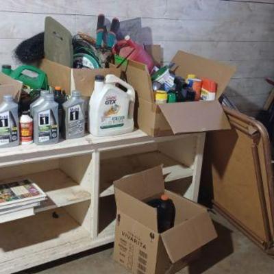 Mystery Lot Of Oil And Chemicals, Lawn And Garden
