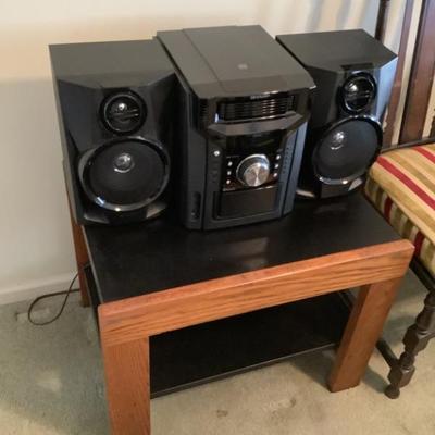 $99 Sharp cd-bh950, barely used with remote