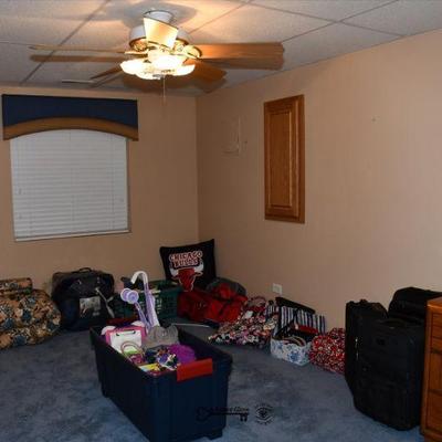 1046 bonus room