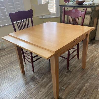 Expanding Table