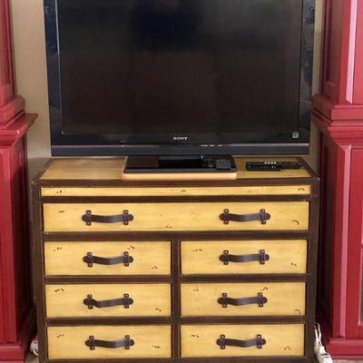 Accent Dresser