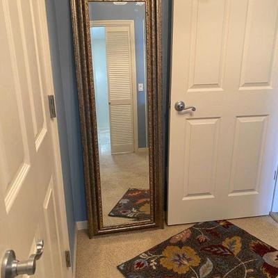 Stand Up Mirror