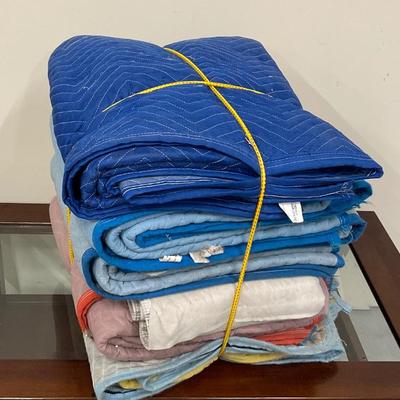 Over 120 moving quilts to be sold in set of 6
