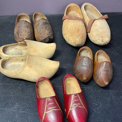 WOODEN SHOES