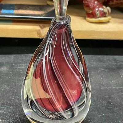 ART GLASS PERFUME BOTTLE