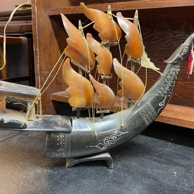 HORN SHIP