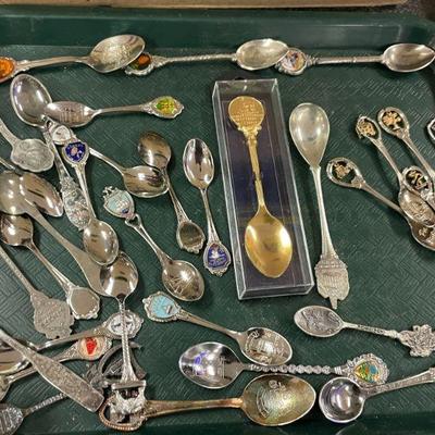 COLLECTOR SPOONS