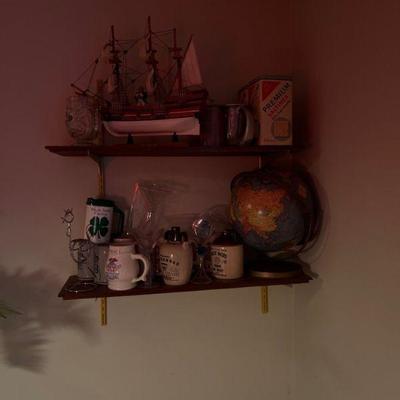 Mugs; globe