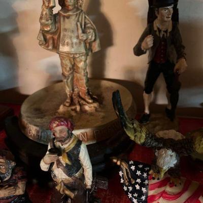 Figurines
