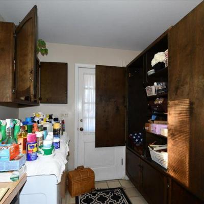 1427 laundry room