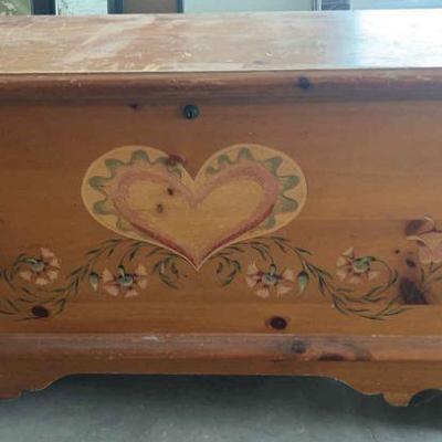 Pa117v lane cedar chest