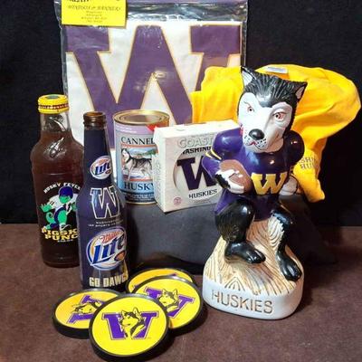U Of W Huskies * Collector's Memorabilia
