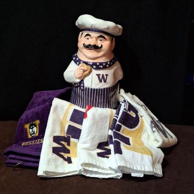 U Of W Huskies * Kitchen/ Bath Hand Towels & Cookie Jar
