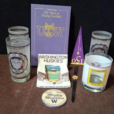 Huskies Memorabilia * Mini Stadium * U Of W Glasses * National Champions Watch * 150 Pennant Magnet
