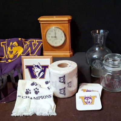 U Of W Huskies * Very Collectable Huskies Toilet Paper * Memorabilia *
