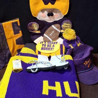 U Of W Huskies * Blanket * Hats
