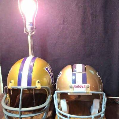 U Of W Huskies *Collectable * Matching Lamp & Telephone
