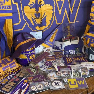 University of Washington Collectibles * 30+ New Stickers * 4 Banners * Football Cards * Windsocks

