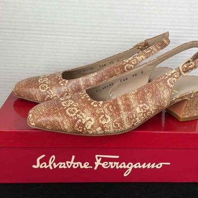 Salvatore Ferragamo ‘ Davallia ‘ Crocodile Print Tan Sling Back Ladies Shoes * 10C
